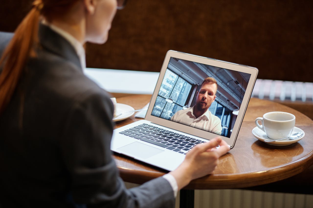 Which Protocol is Optimal for Video Conferencing?